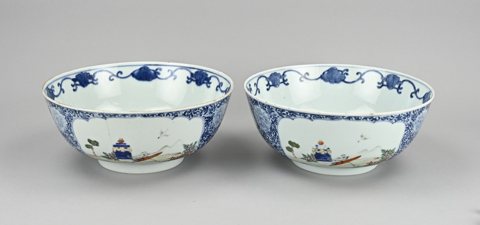 Set of Chinese bowls Ã˜ 26 cm.