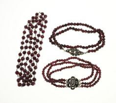 Garnet necklace and bracelet