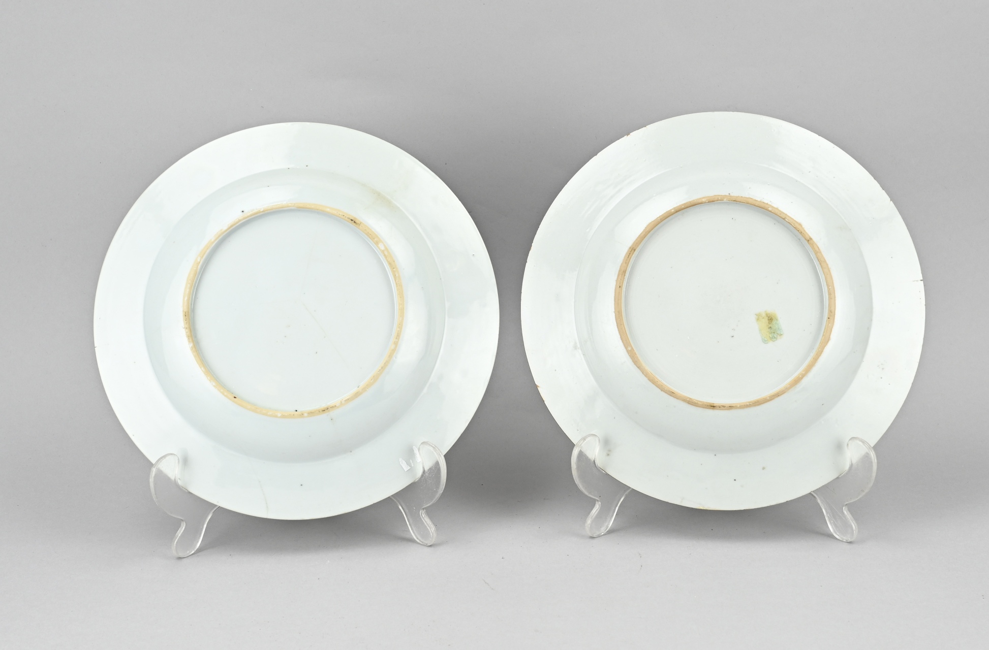 2x Chinese fam. rose saucer Ã˜ 23 cm. - Bild 2 aus 2