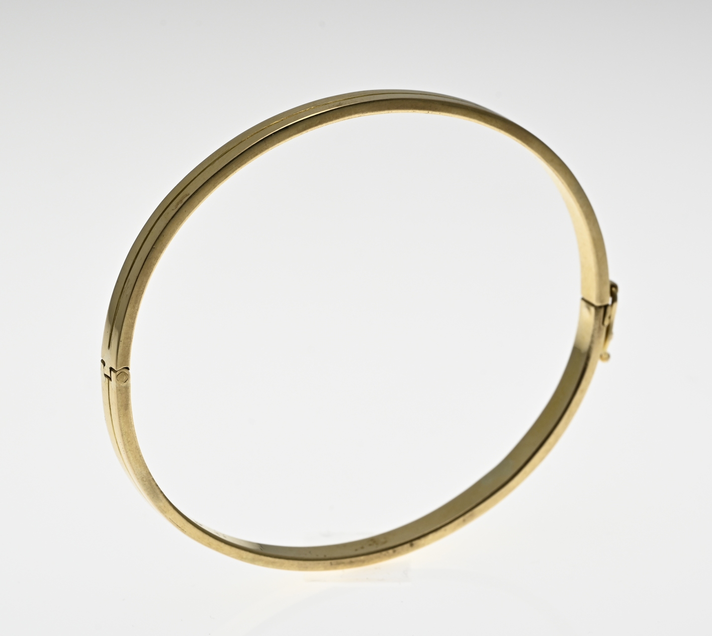 Golden bracelet