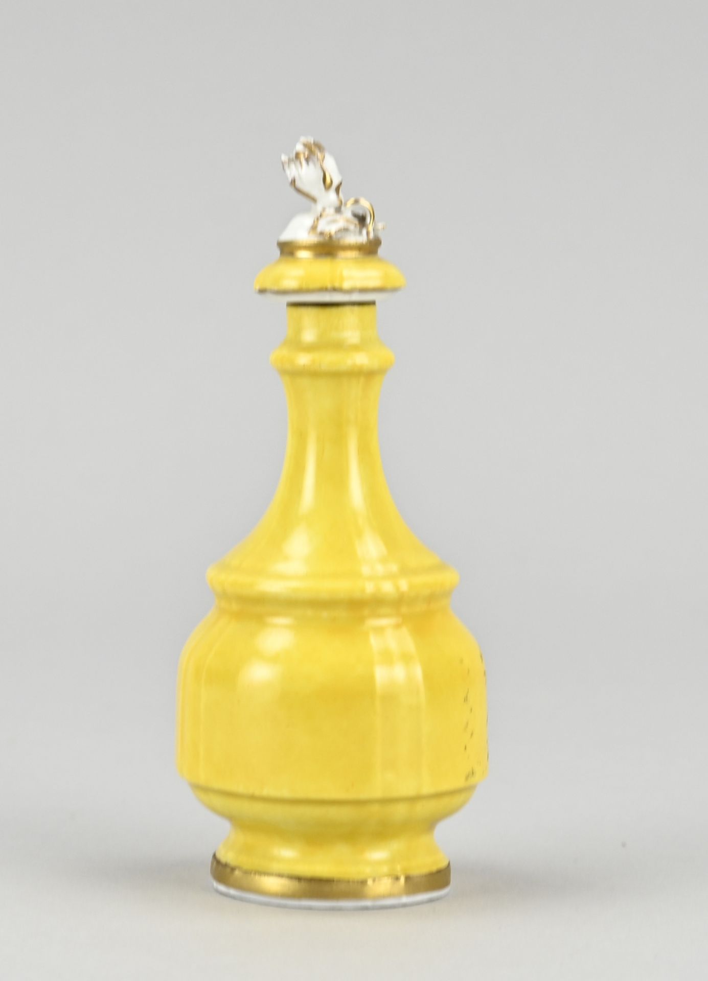 KPM perfume bottle, 1800