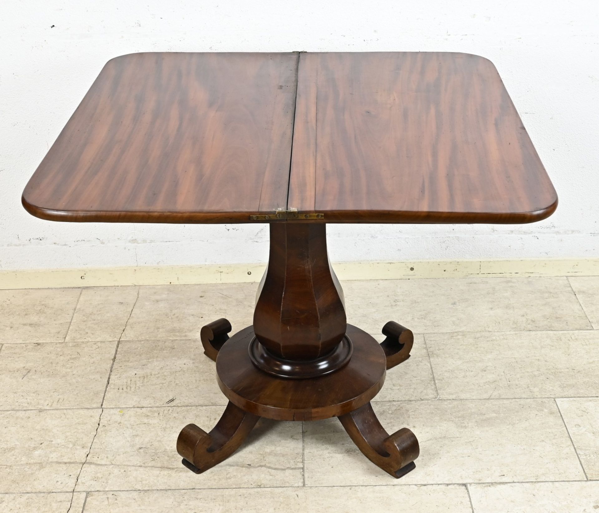 Game table (mahogany) - Image 2 of 2
