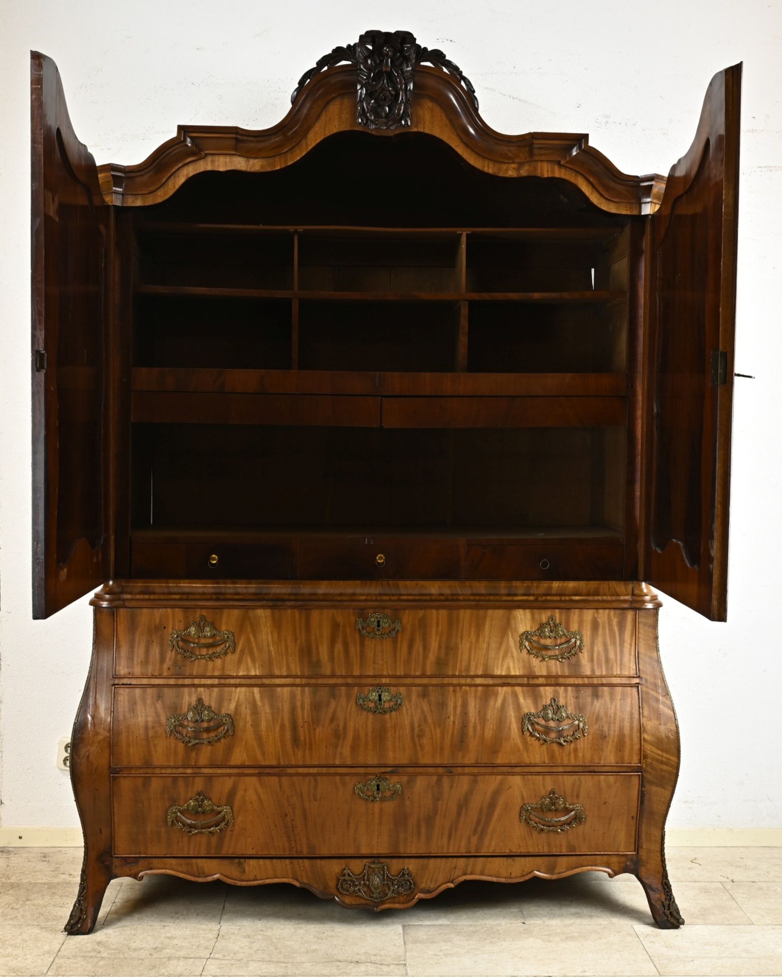 Mahogany cabinet - Bild 2 aus 2