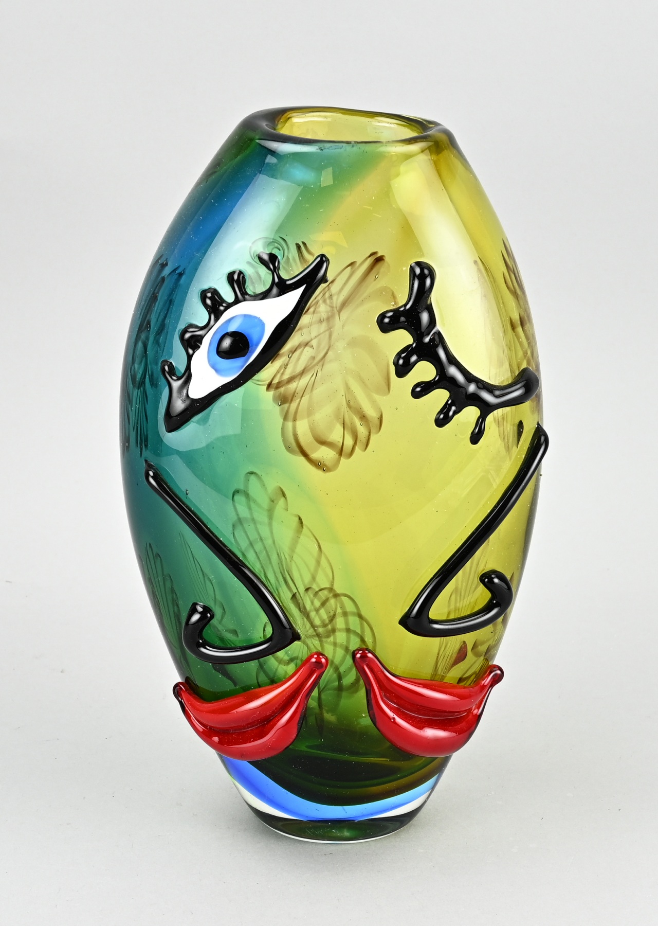 Glass vase