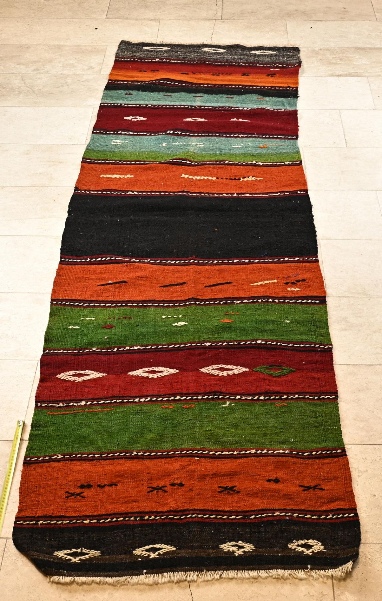 Persian Kilim rug, 86 x 290 cm.