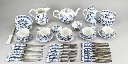 Sharing Meissen tableware