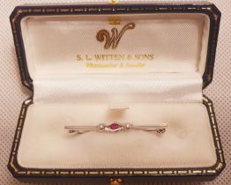 18ct White Gold Diamond and Ruby Bar Brooch