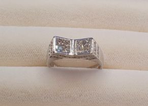 18ct White Gold and Diamond Ring (0.80ct). Weight 4.56g, size K