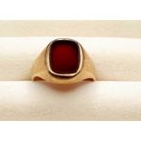 9ct Gold signet Ring with Deep Red Stone, weight 5.45g, Size N