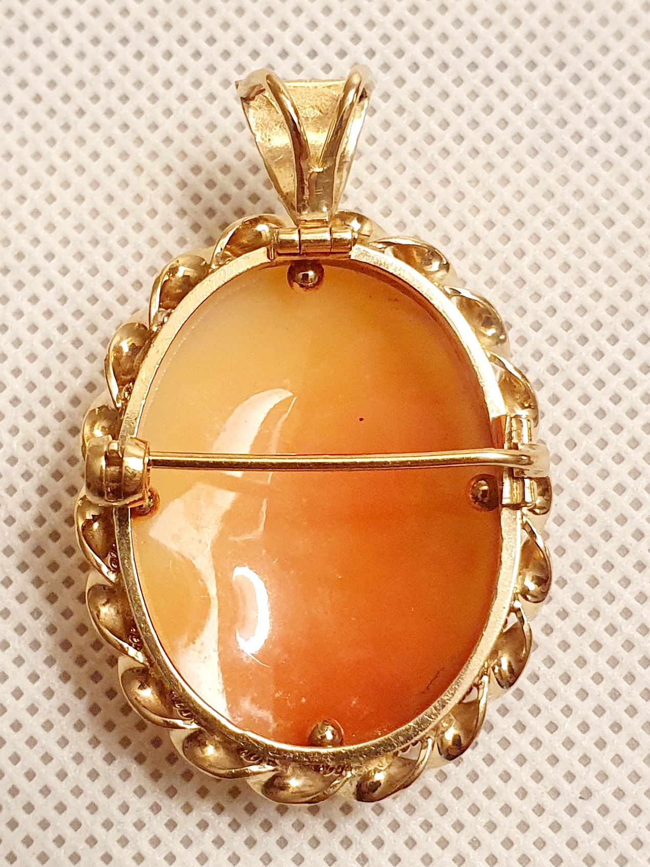 9ct Gold Cameo Bar Pendant - Image 2 of 2