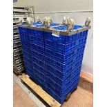 PALLET WITH 27 TRAYS AND 3 STAINLESS DOLLIES