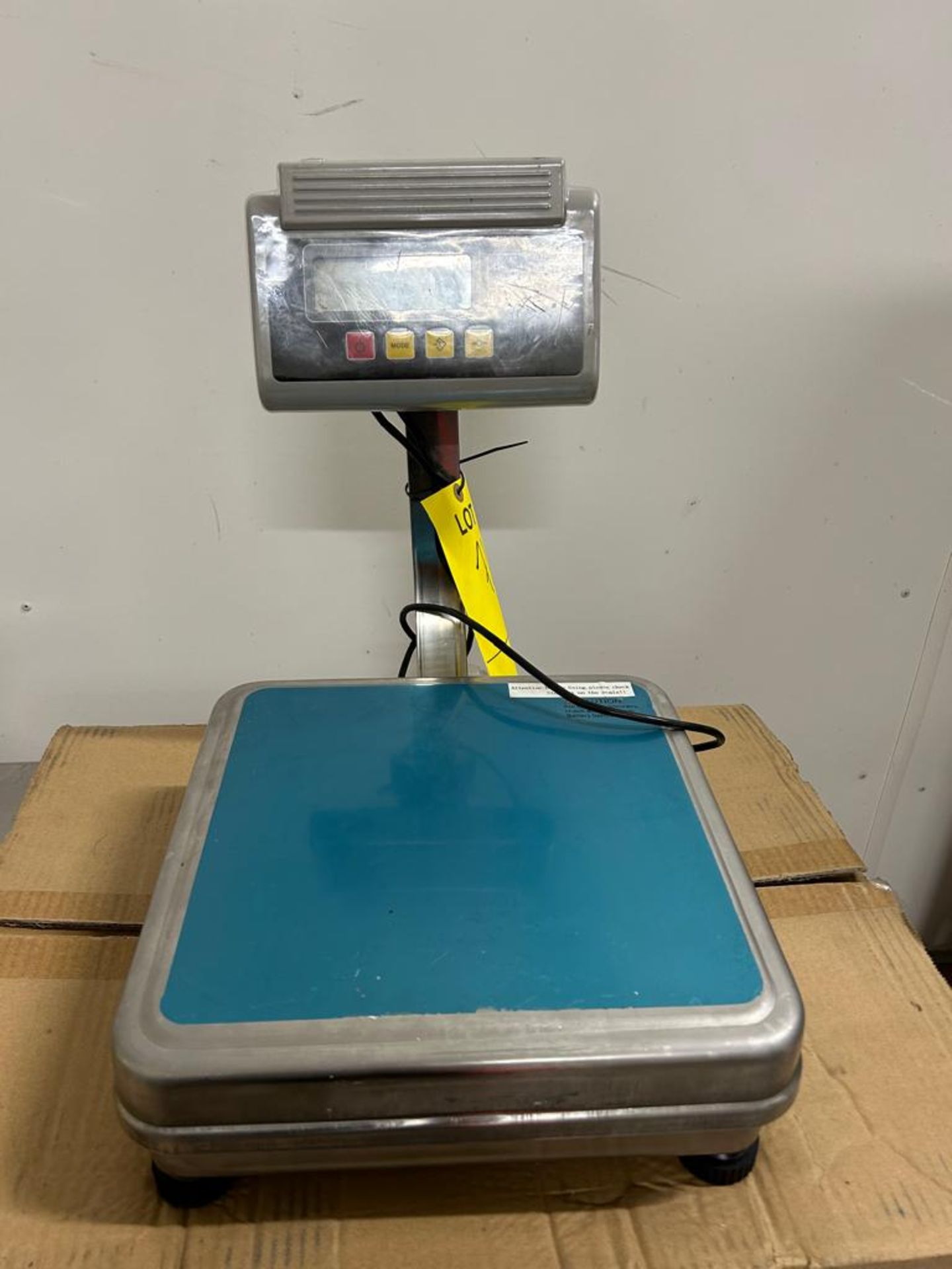 TABLE TOP WEIGHING SCALE