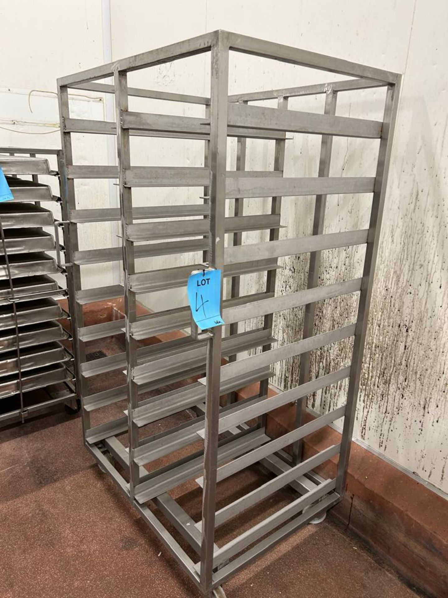 DOUBLE TROLLEY TO HOLD 18 TRAYS