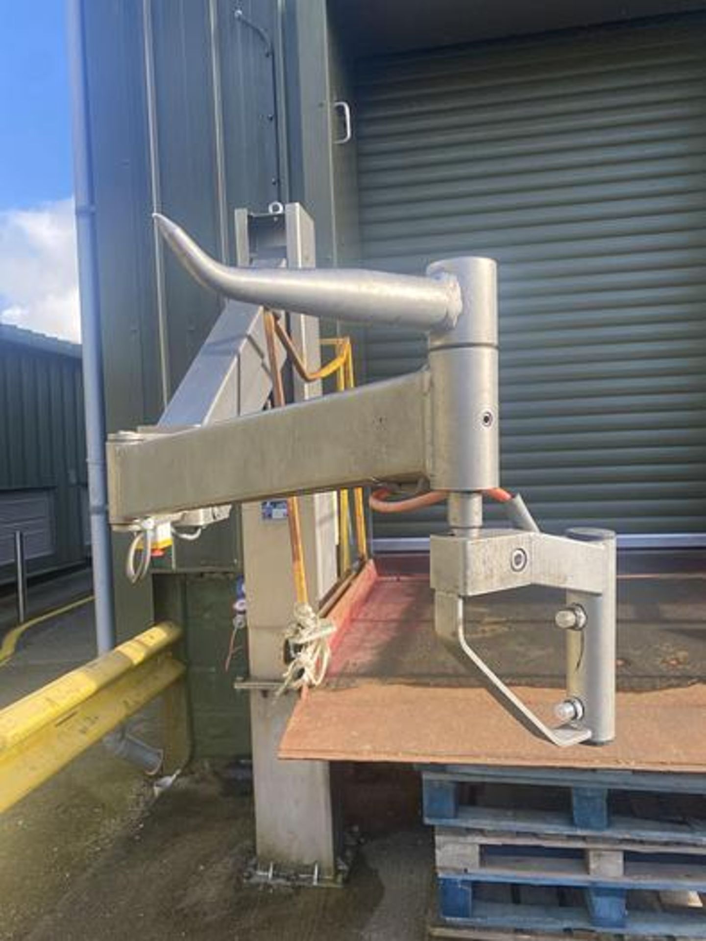 BUTCHERY LOADING ARM - Image 2 of 4