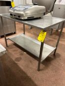 STAINLESS STEEL TABLE WITH SHELF