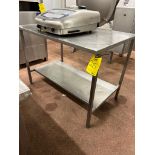 STAINLESS STEEL TABLE WITH SHELF