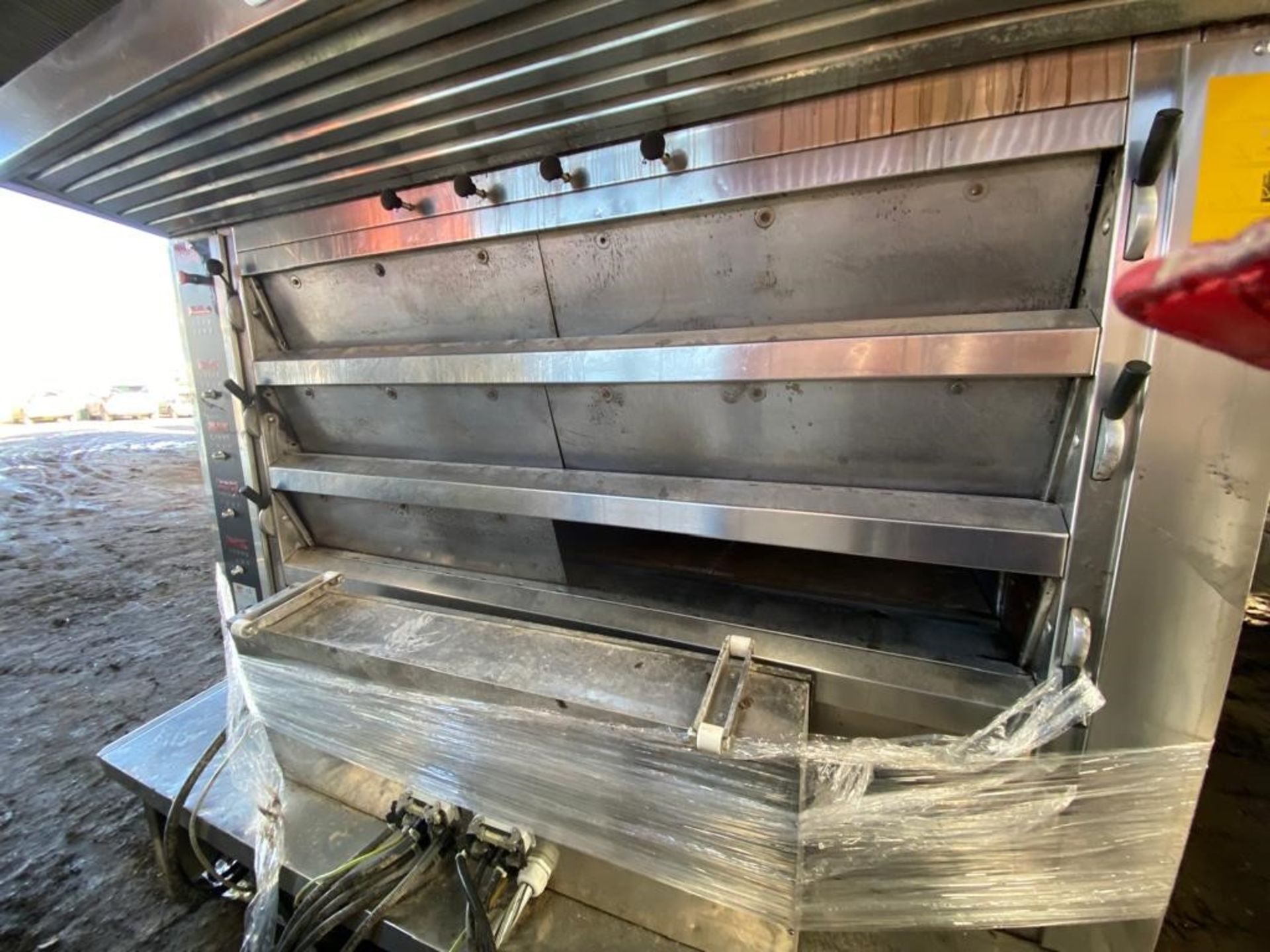 4 DECK ELECTRIC OVEN - Image 6 of 9