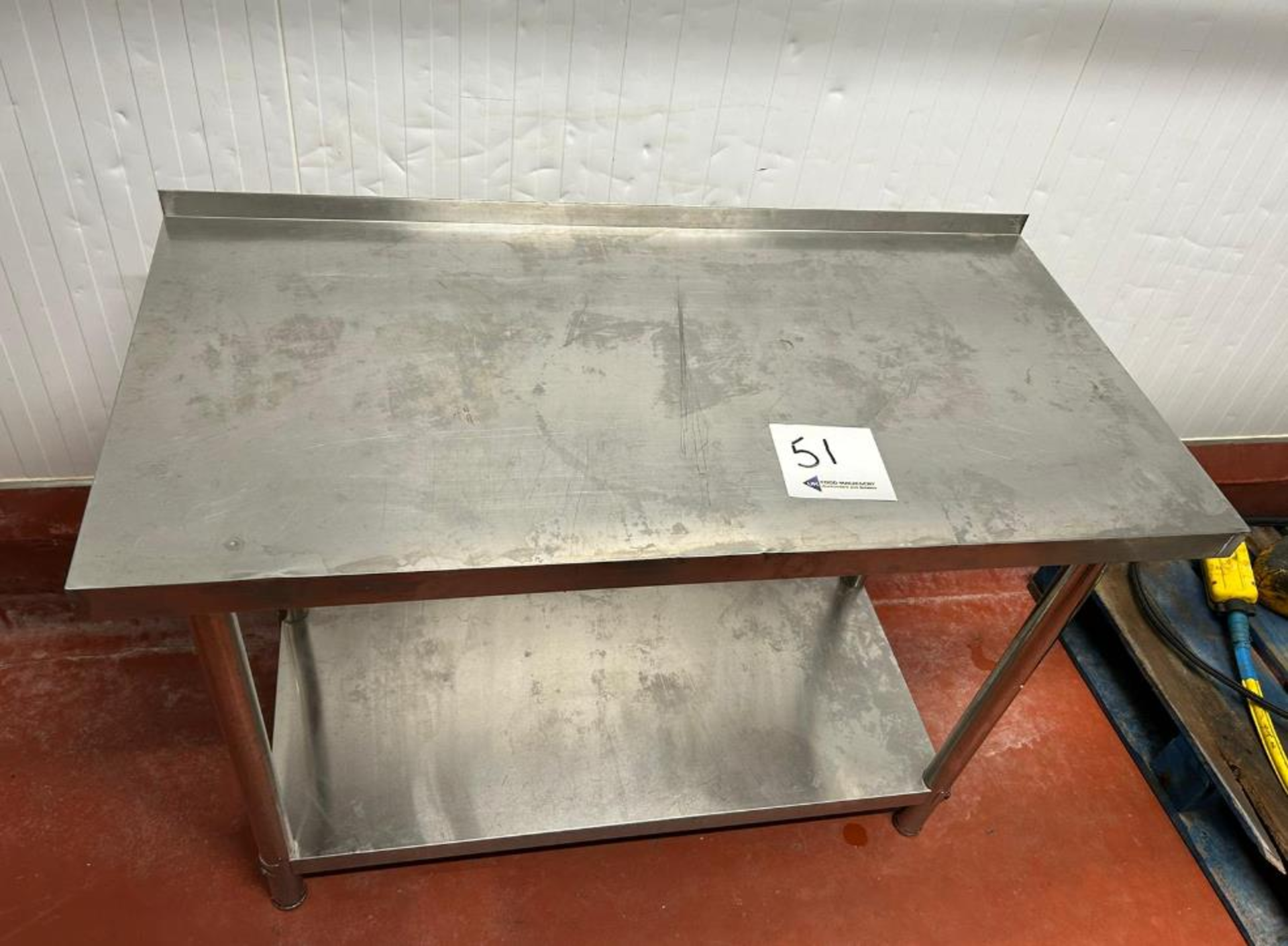 STAINLESS STEEL TABLE