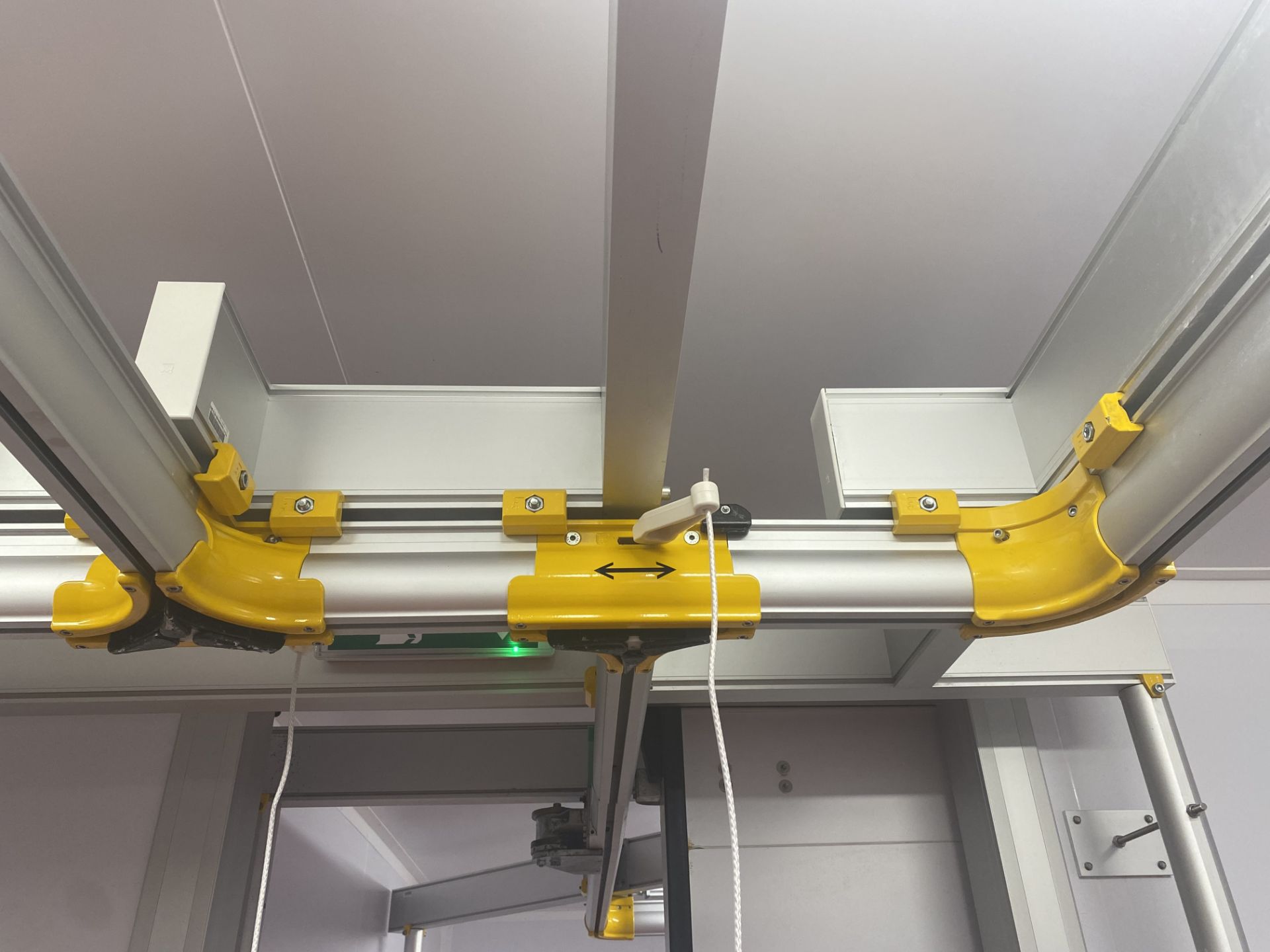 ITALMODULAR HANGING RAIL SYSTEM - Image 2 of 5