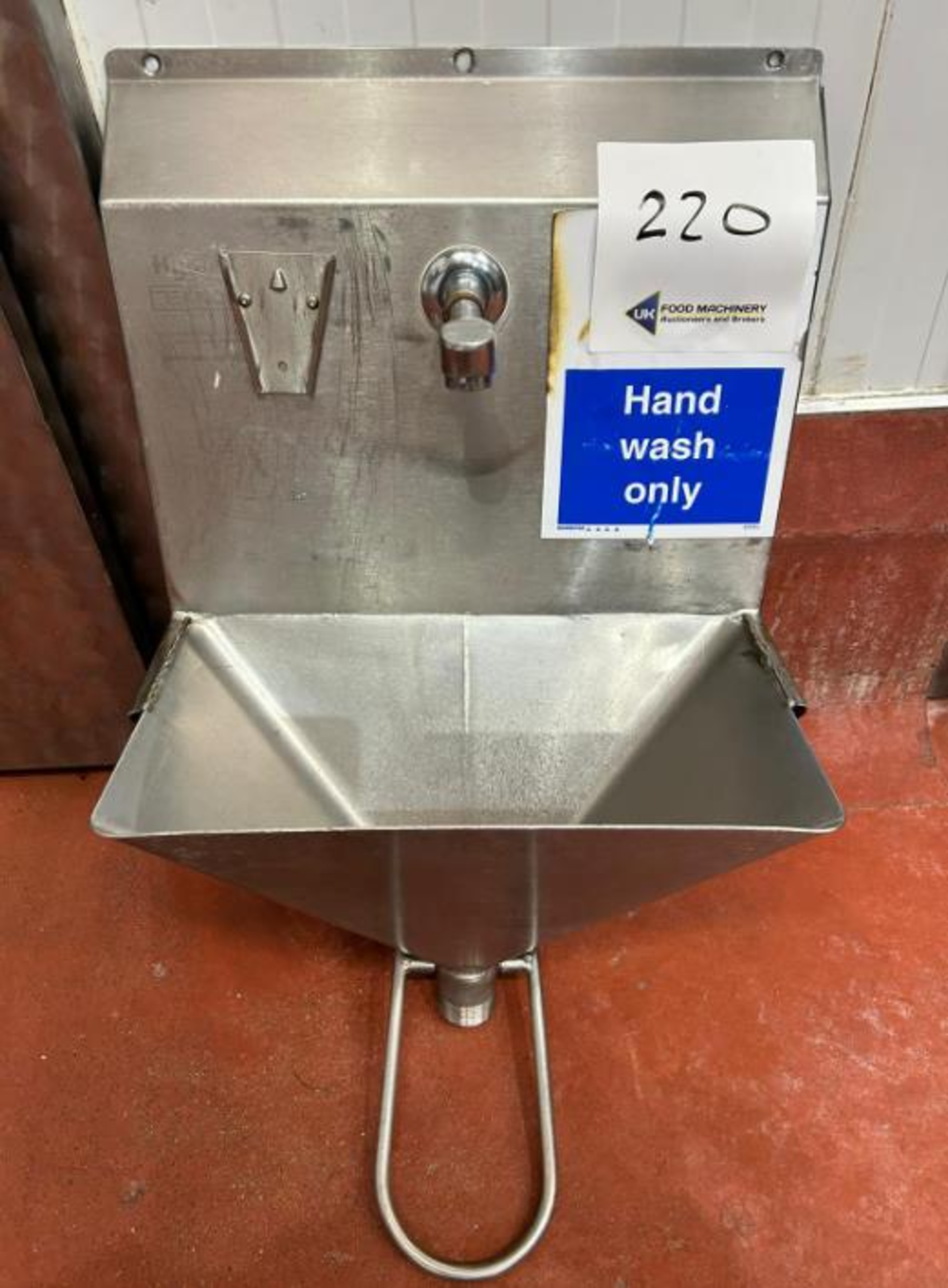 SINGLE STATION SINK