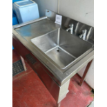 STAINLESS STEEL SINK