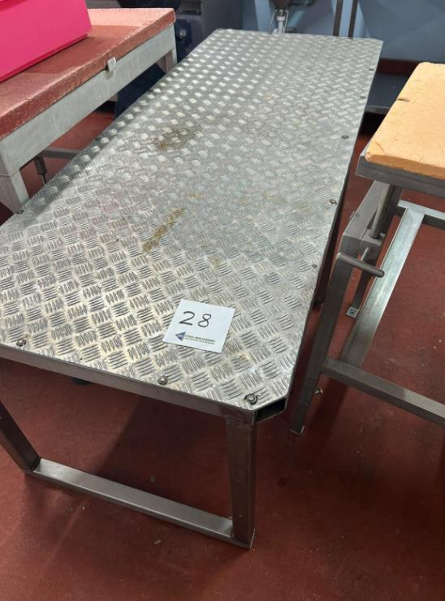 HEAVY DUTY STAINLESS TABLE