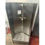 STAINLES STEEL APRON WASH