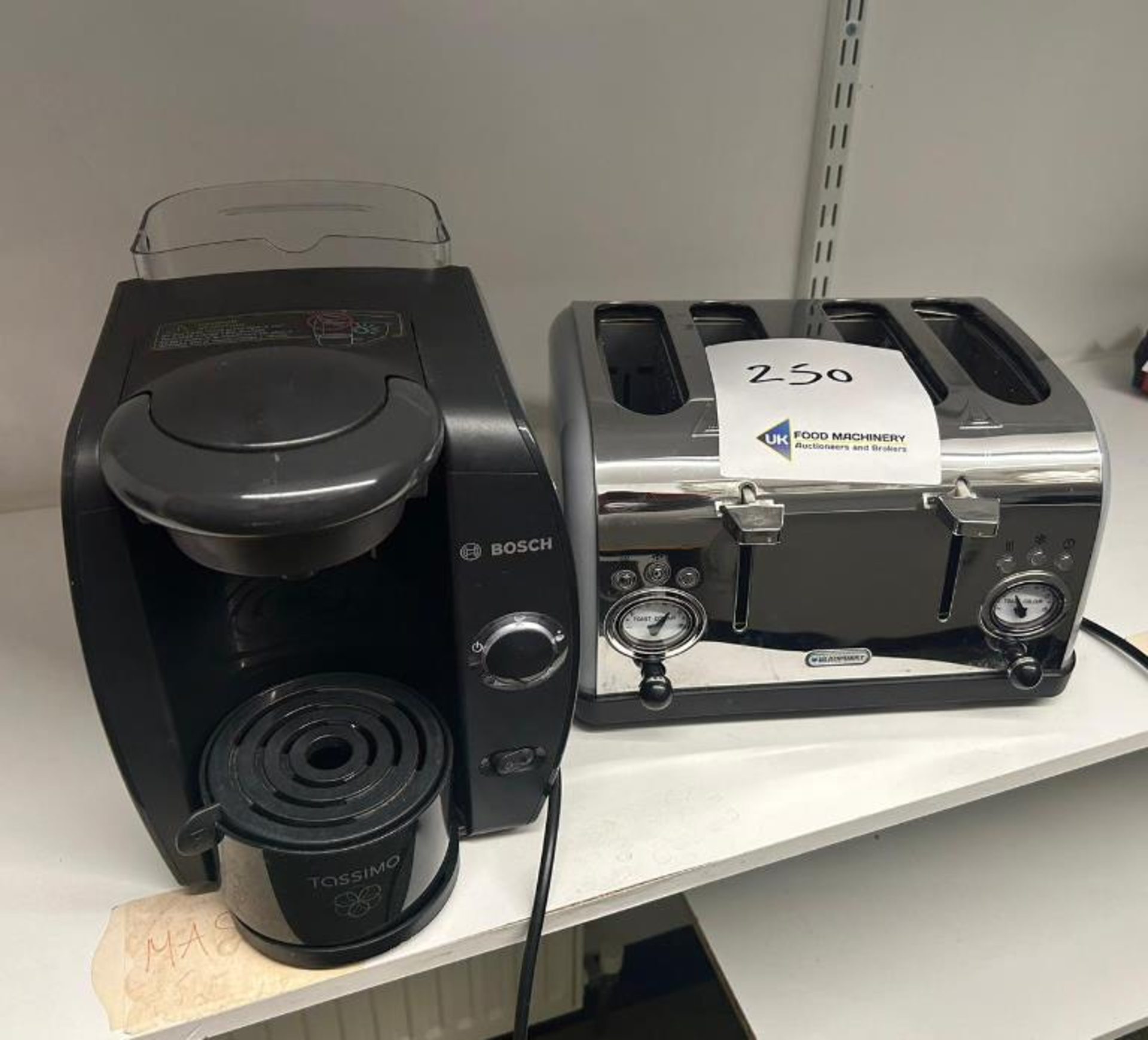 TOASTER AND COFFEE MACHINE