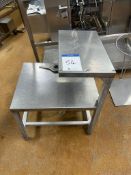 STAINLESS STEEL TABLE/PLATFORM