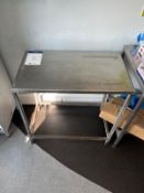 STAINLESS STEEL TABLE