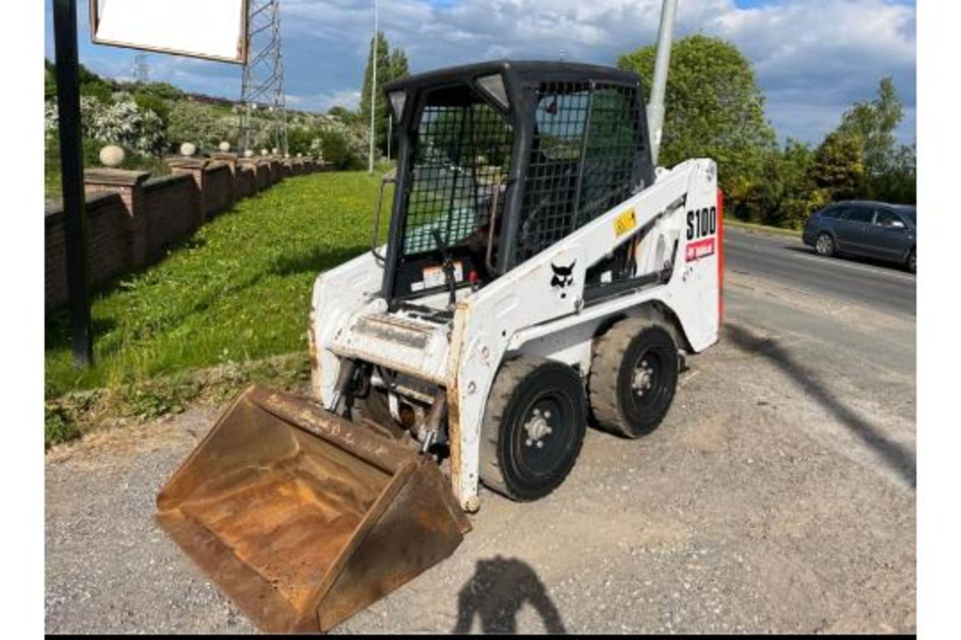 2012 BOBCAT S100 SKID STEER - Image 4 of 8