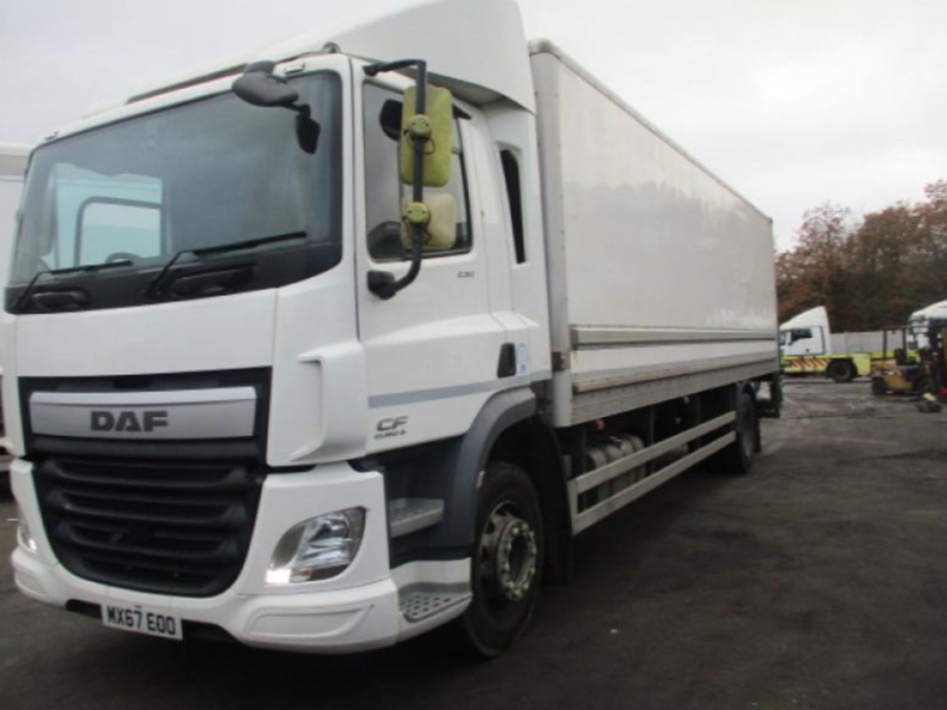 2017 DAF CF 230 - Image 2 of 7