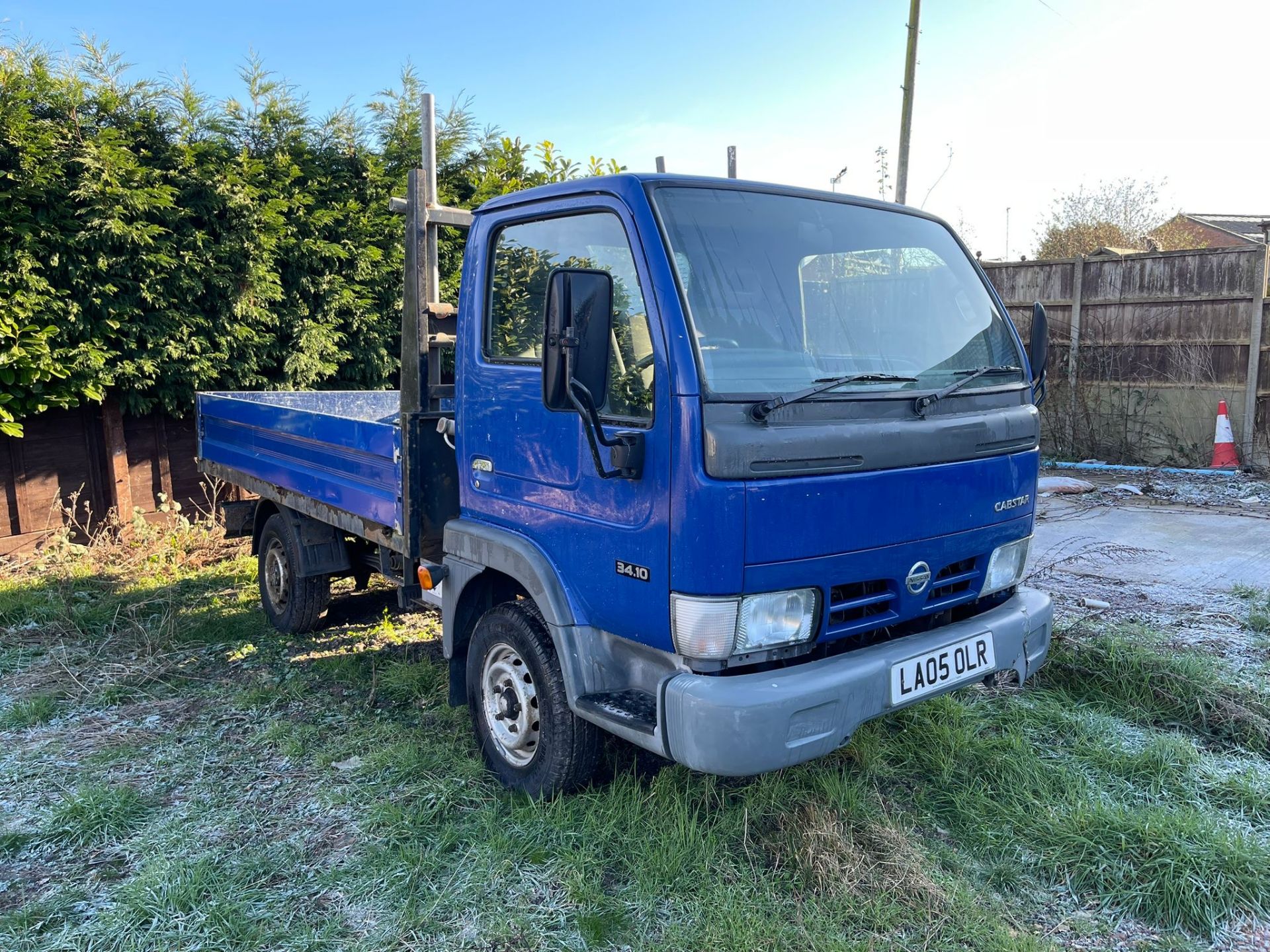 2005 NISSAN CABSTAR TIPPER - Image 2 of 6