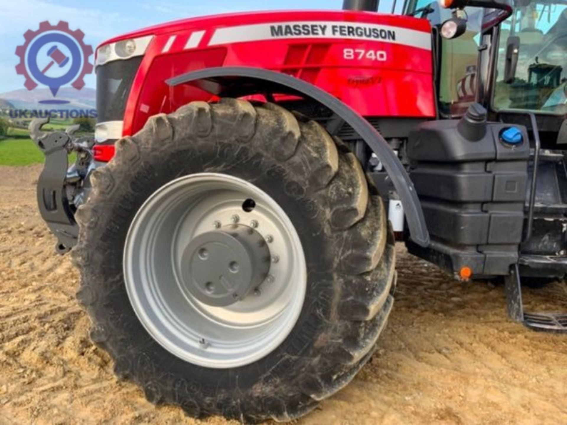 2017 MASSEY FERGUSON 8740 - Image 9 of 22