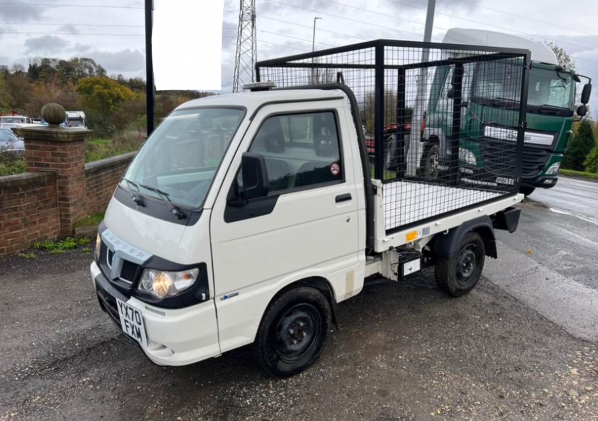 2021 PIAGGIO PORTER TIPPER