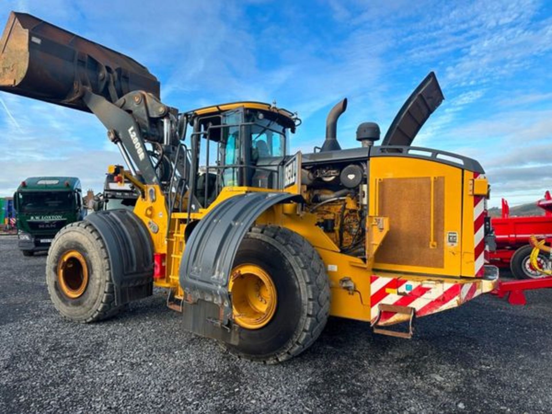 A BELL L2606e WHEELED LOADING SHOVEL..... - Image 7 of 30