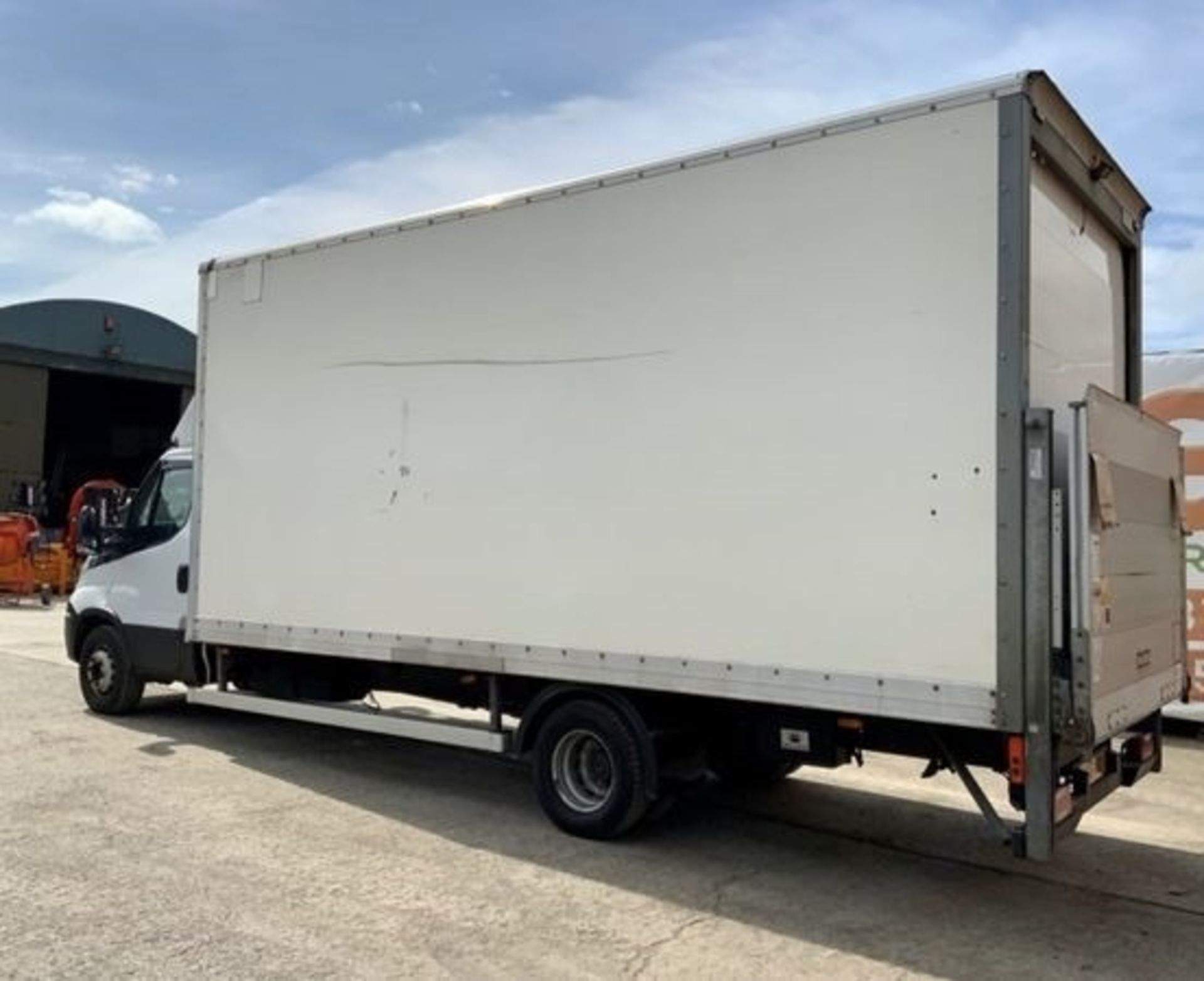 2018 IVECO DAILY 70C18 GRP BOX VAN - Image 17 of 18