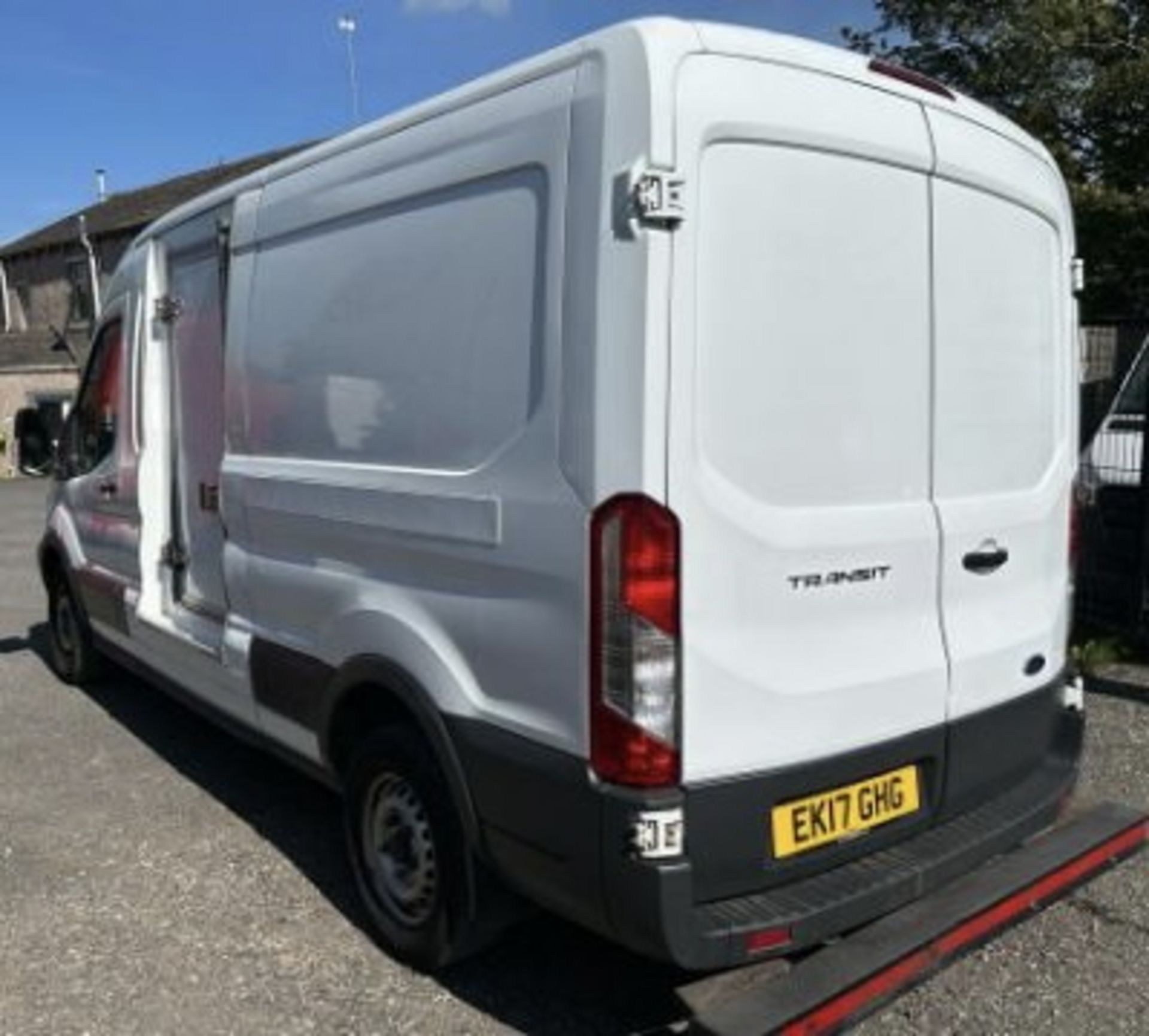 2017 FORD TRANSIT - Image 5 of 12