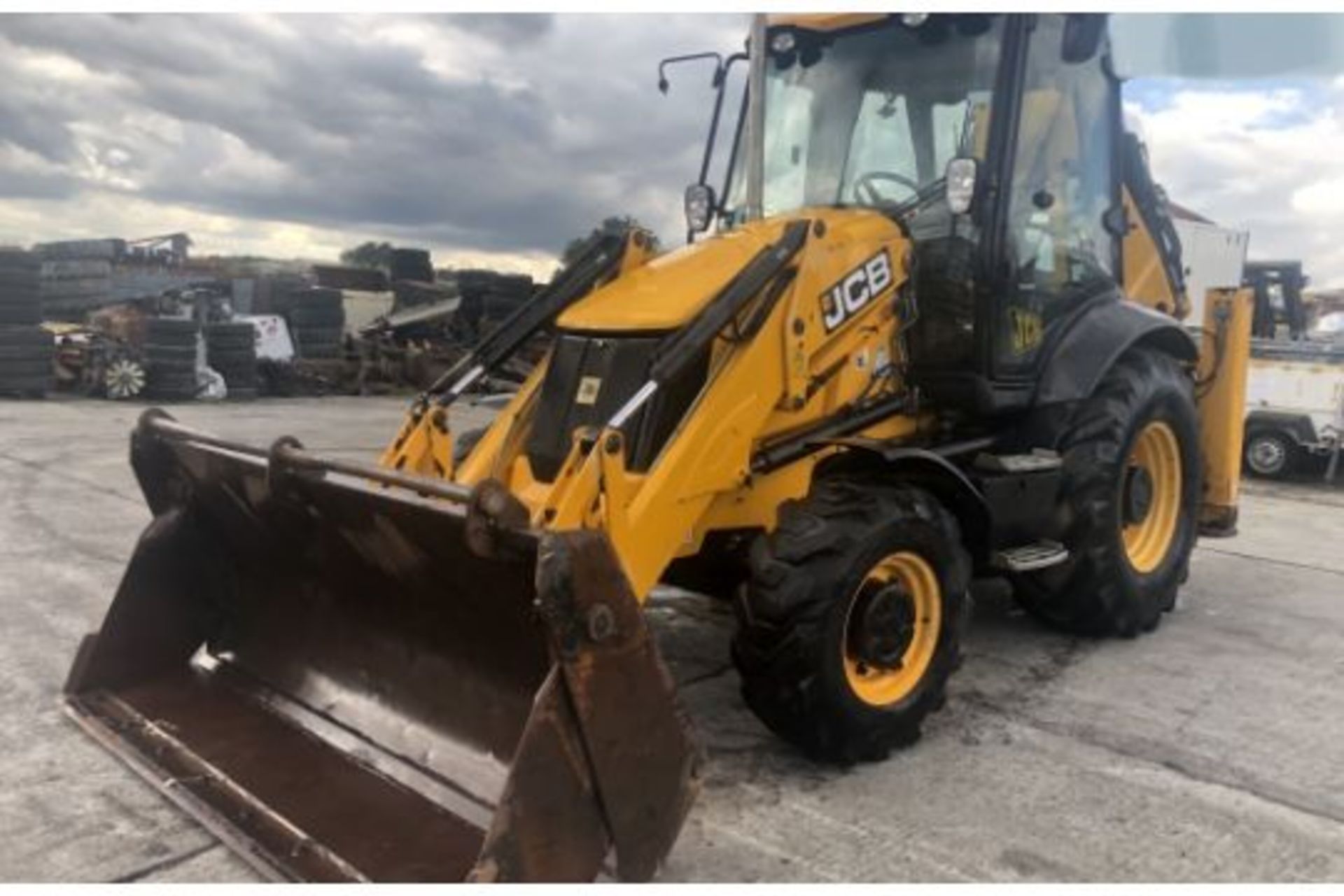 JCB 3CX P21 SITEMASTER BACKHOE LOADER - Image 2 of 11