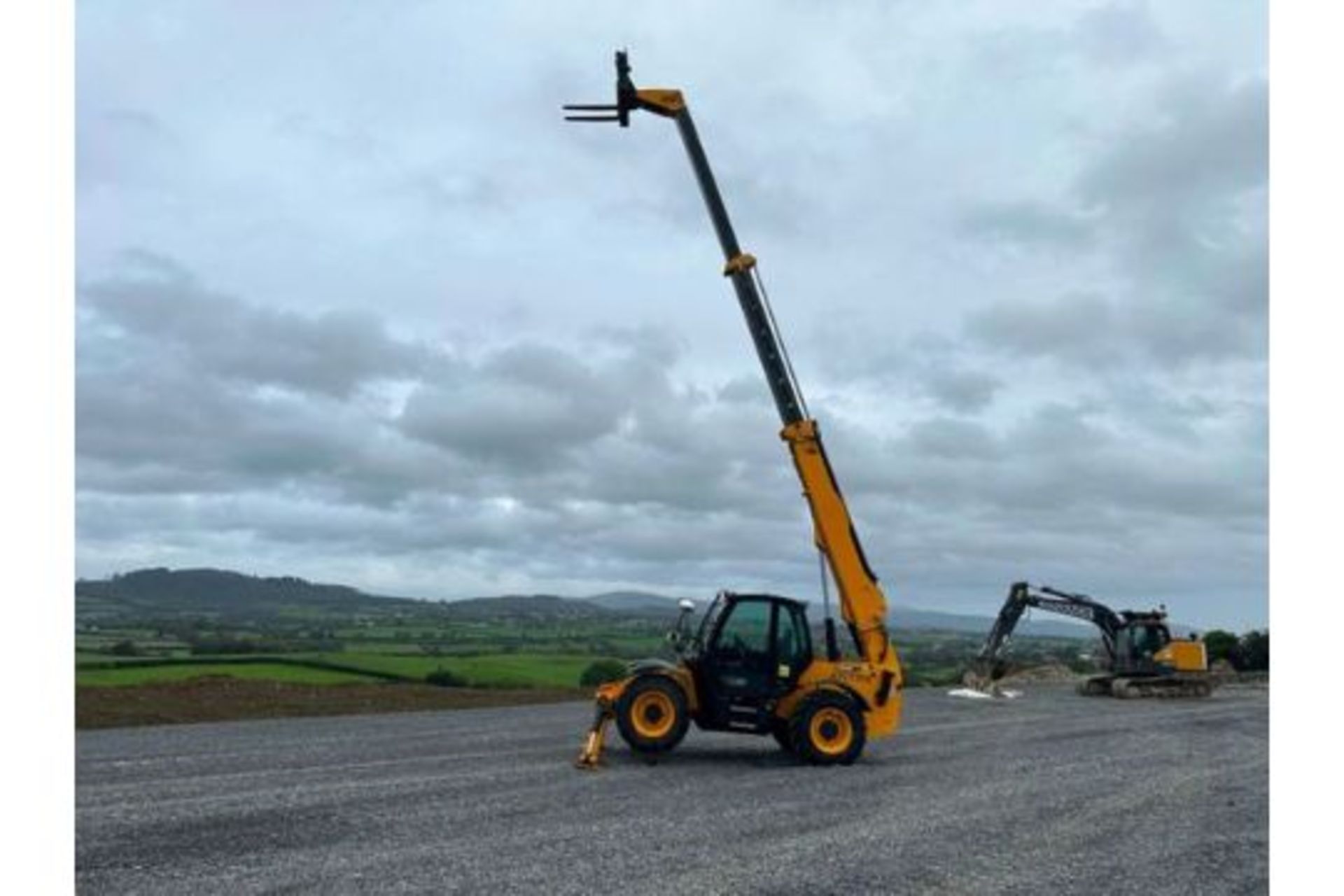 2016 JCB 535 125 HI VIZ TURBO. POWERSHFT TELEHANDLER - Image 2 of 30