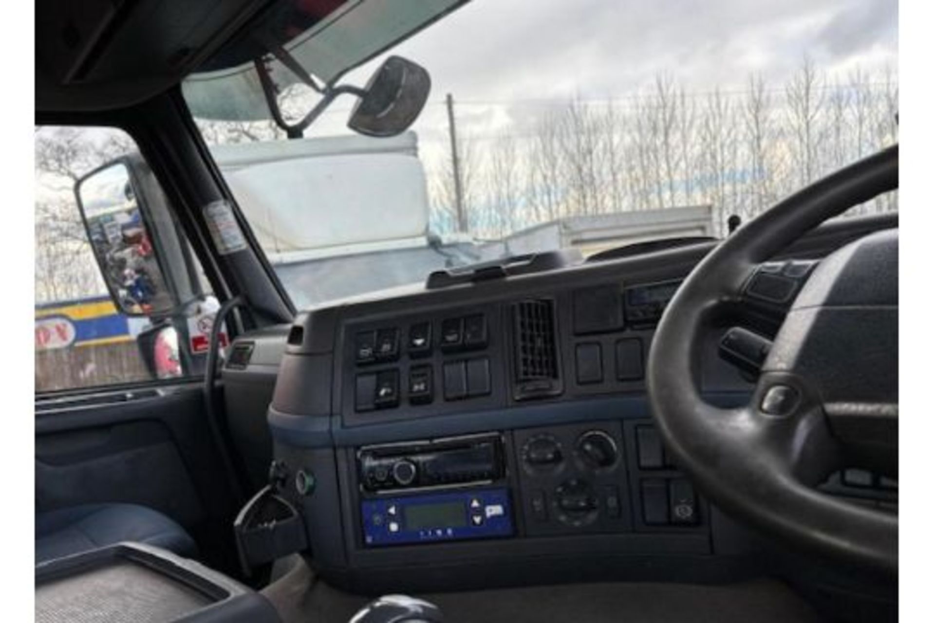 2008 VOLVO FM380 - Bild 5 aus 6