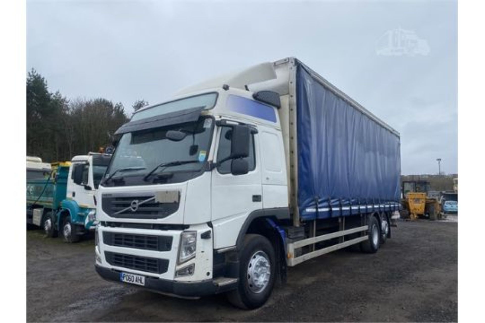 2010 VOLVO FM330 - Bild 7 aus 8