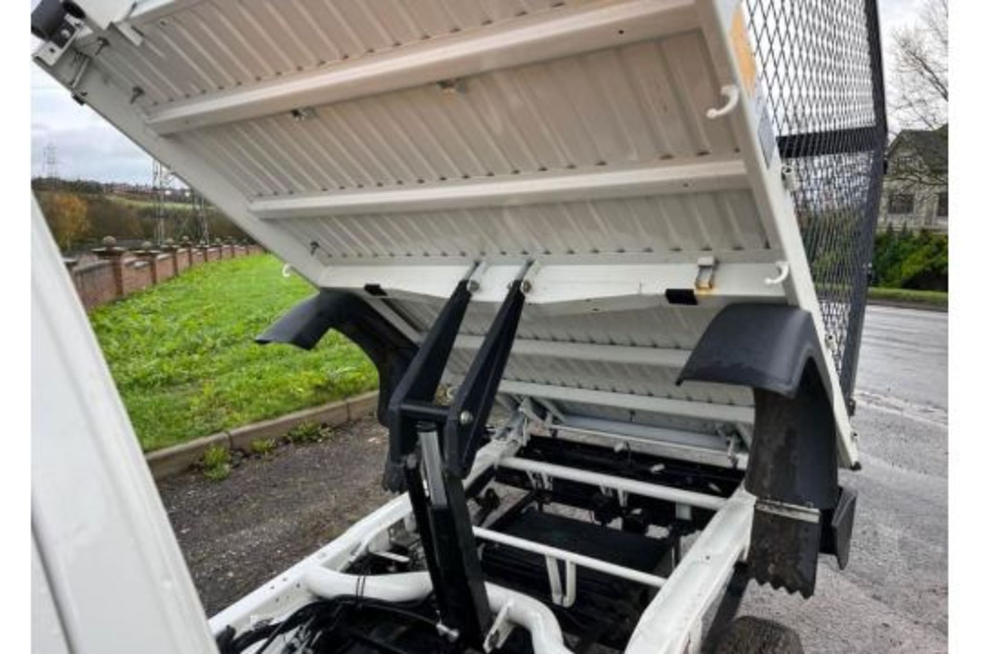 PIAGGIO PORTER TIPPER. - Image 11 of 17