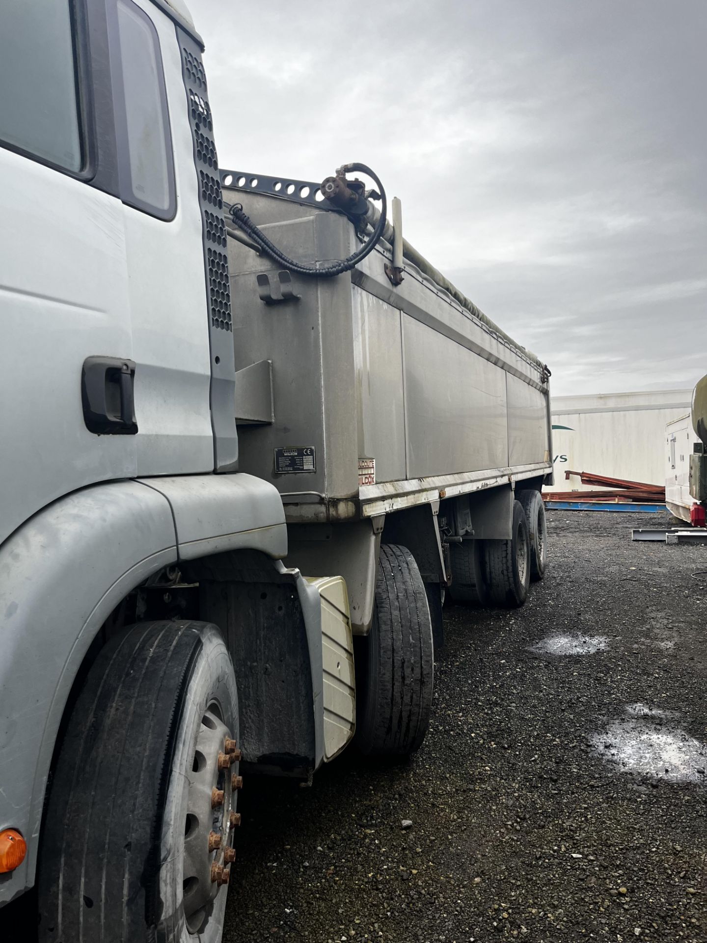 MAN ALUMINIUM BULK TIPPER TRUCK - Image 5 of 22