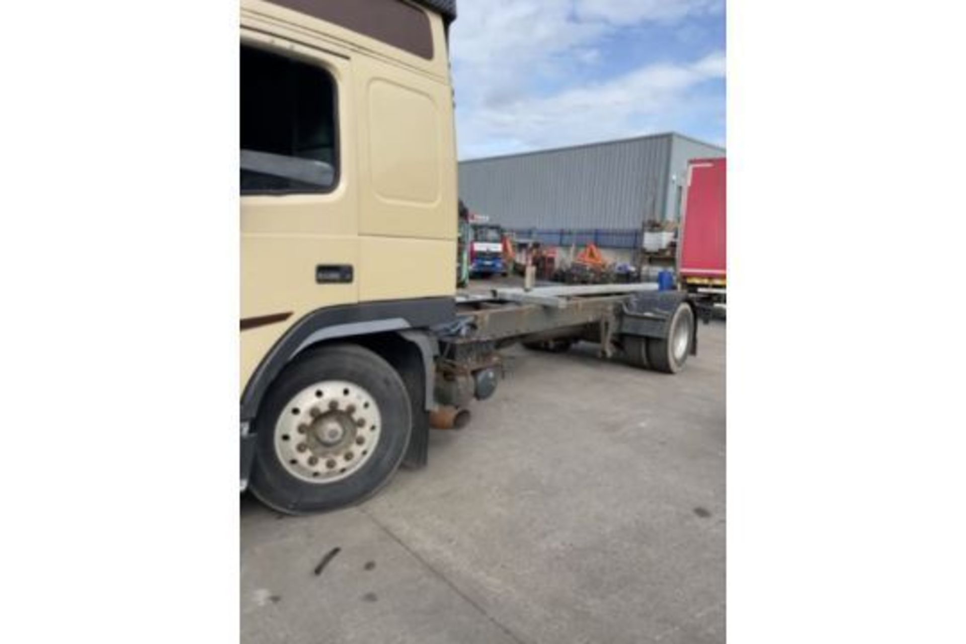 2000 VOLVO FM12 - Bild 4 aus 6