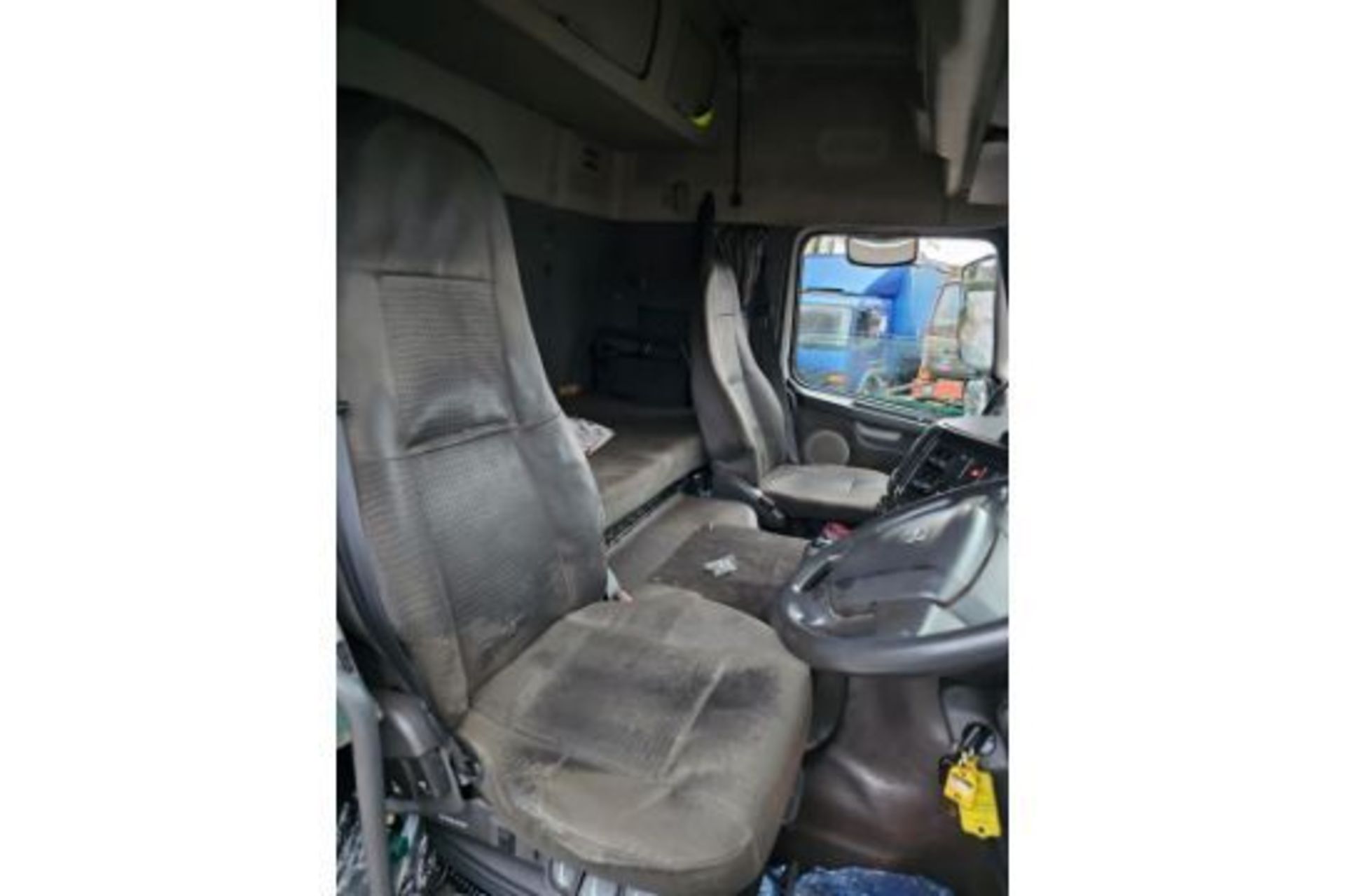 2005 VOLVO FM9 - Bild 23 aus 24