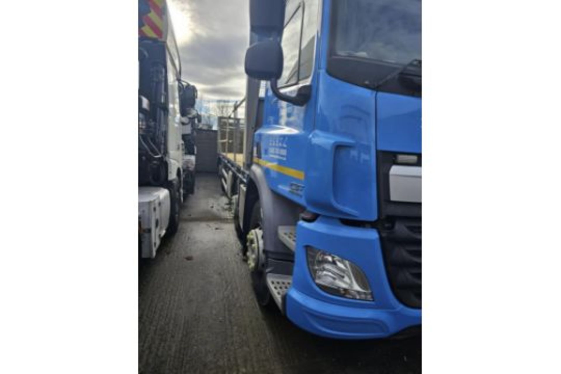 2018 DAF BEAVERTAIL PLATFORM TRUCK - Image 6 of 17