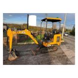 JCB 15C-1 MINI DIGGER. YEAR 2015.