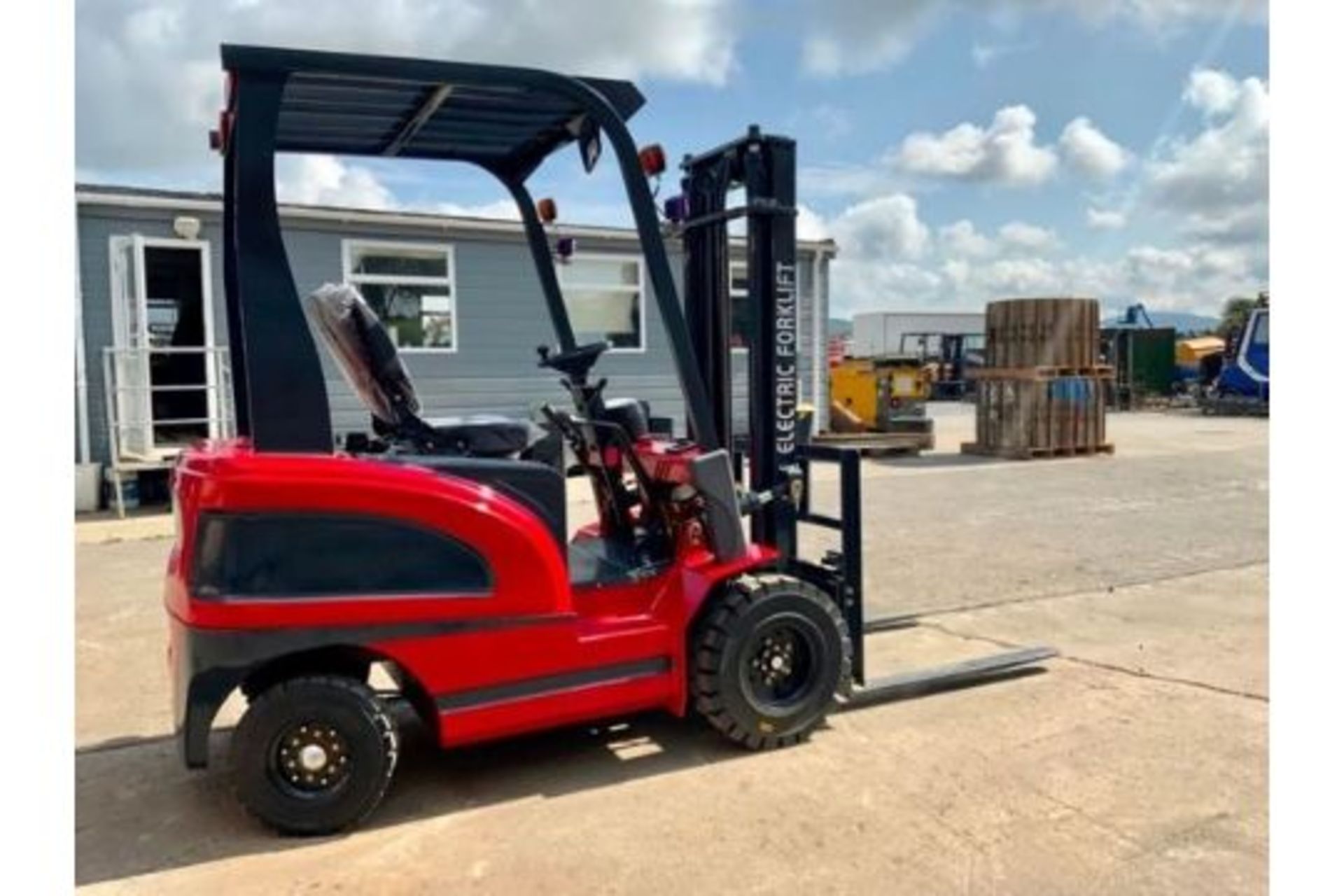 STIPP CPD-15 ELECTRIC FORKLIFT TRUCK - Image 2 of 12