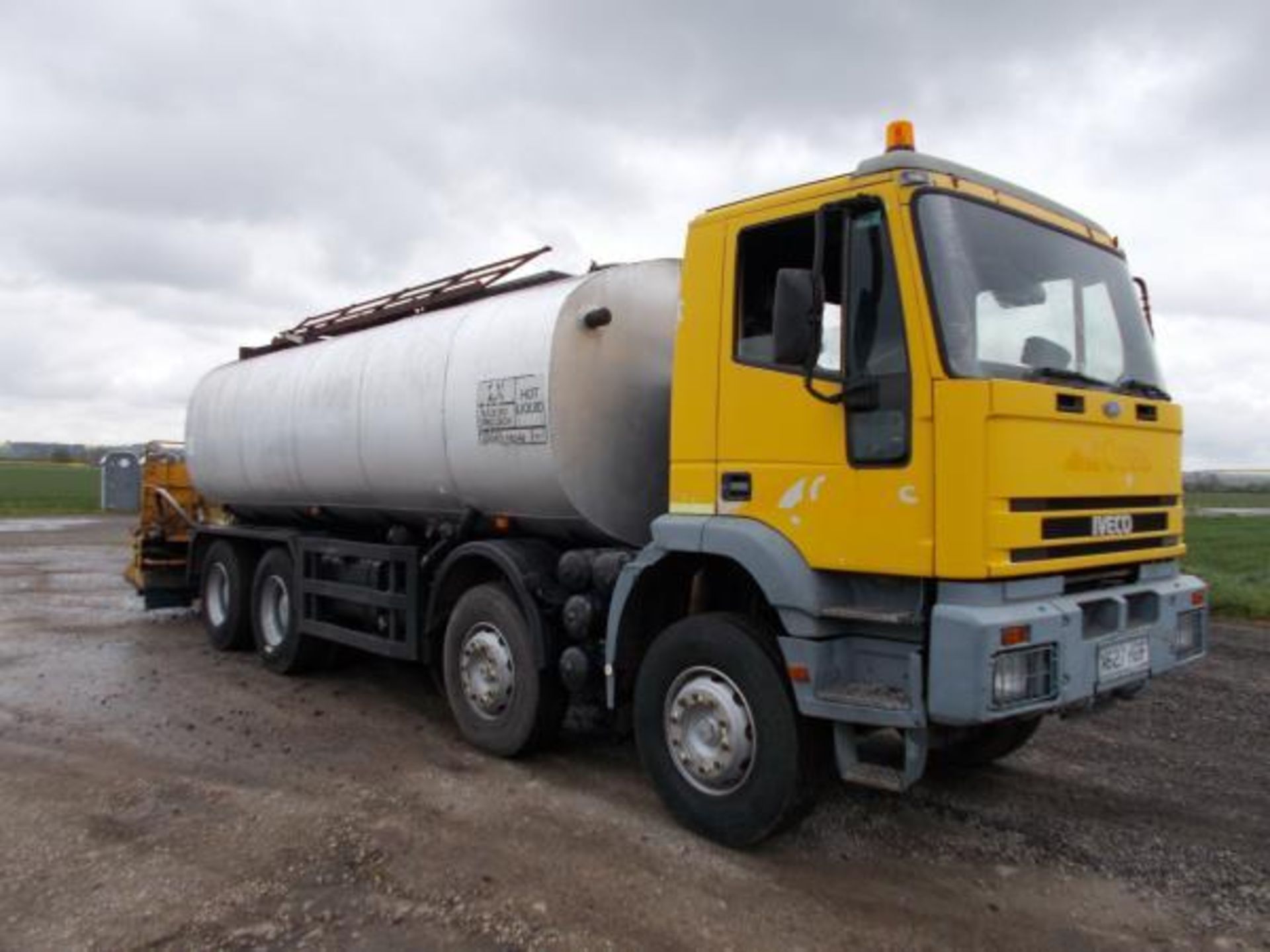 IVECO 320E34